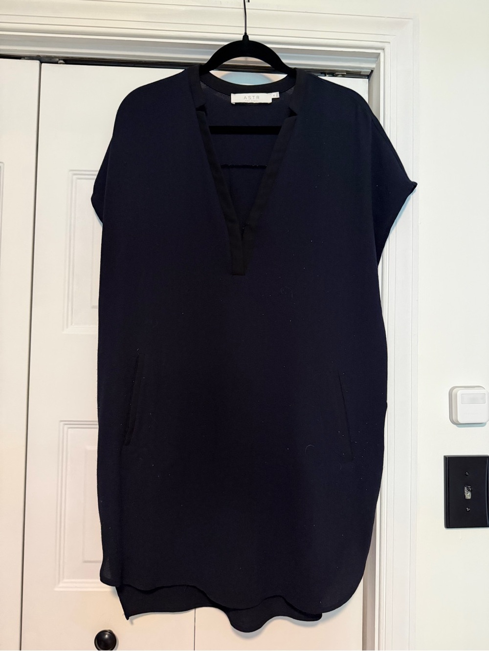 Astr V-Neck Short Sleeve Tunic Dress